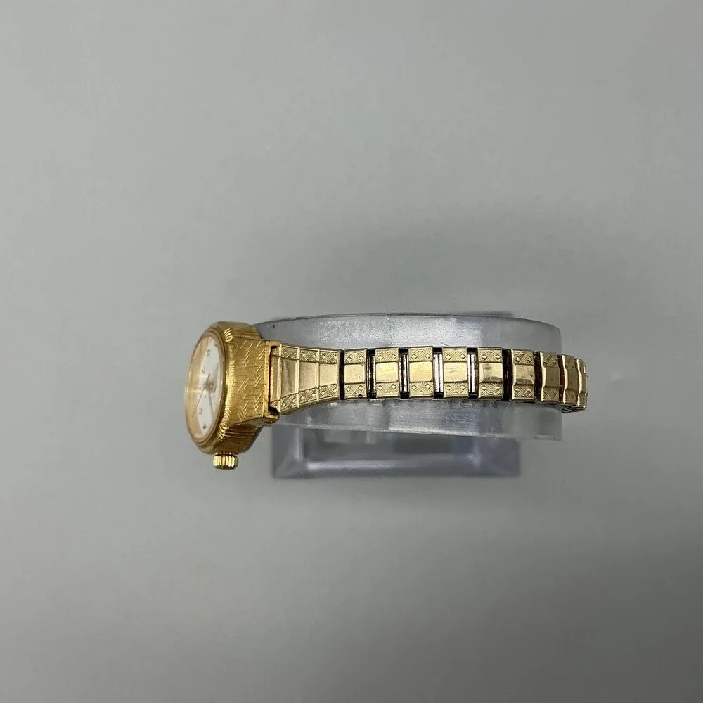 Vintage Pulsar Womens Watch 19mm White Dial Gold Tone Bracelet New Battery